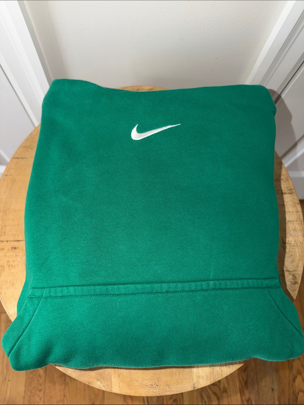 Women’s Nike Green Pullover Cropped Hoodie with White Swoosh